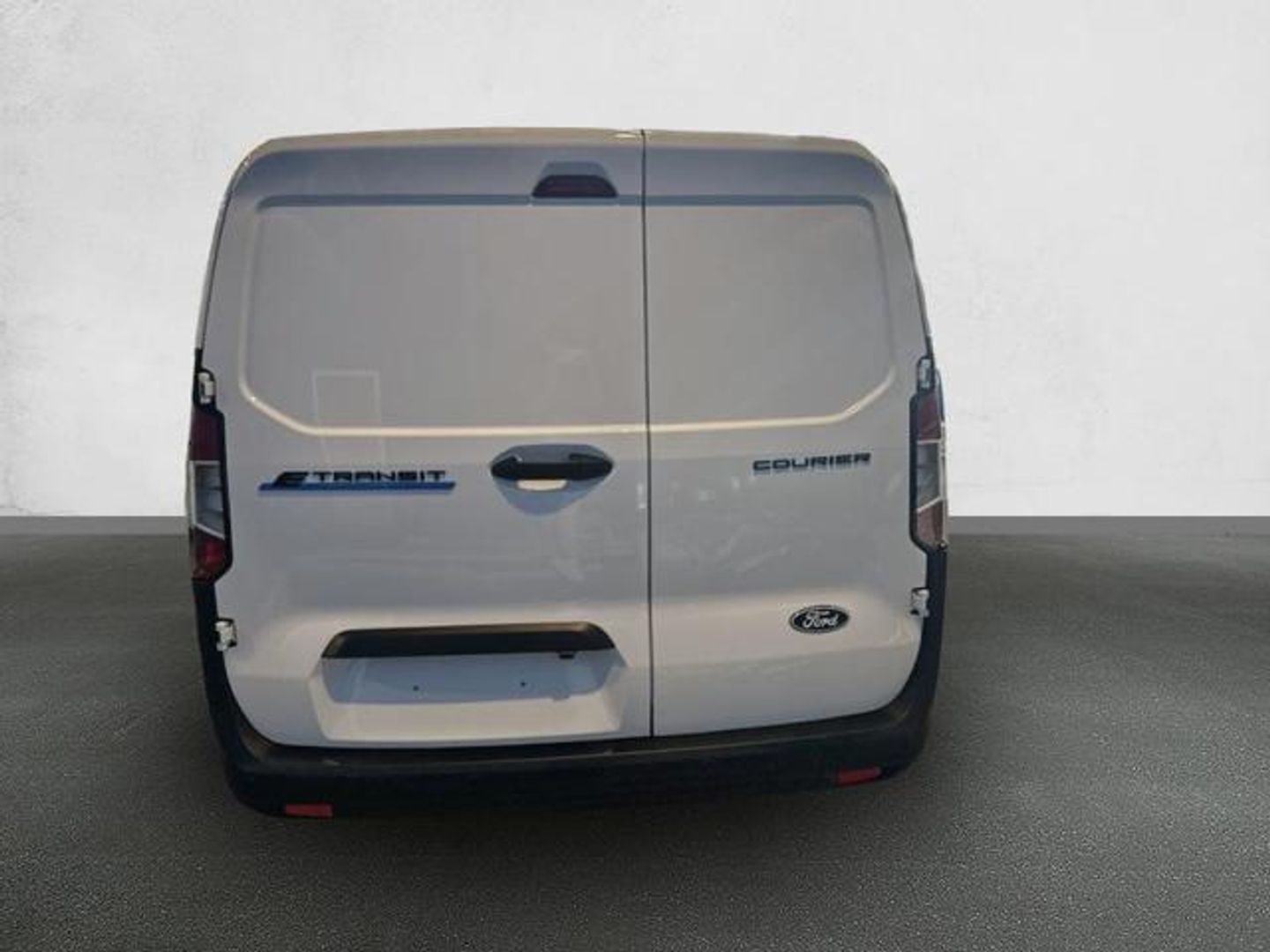 Ford Transit Courier Furgon BEV 54kWh Trend Auto 100 kW (136 CV)