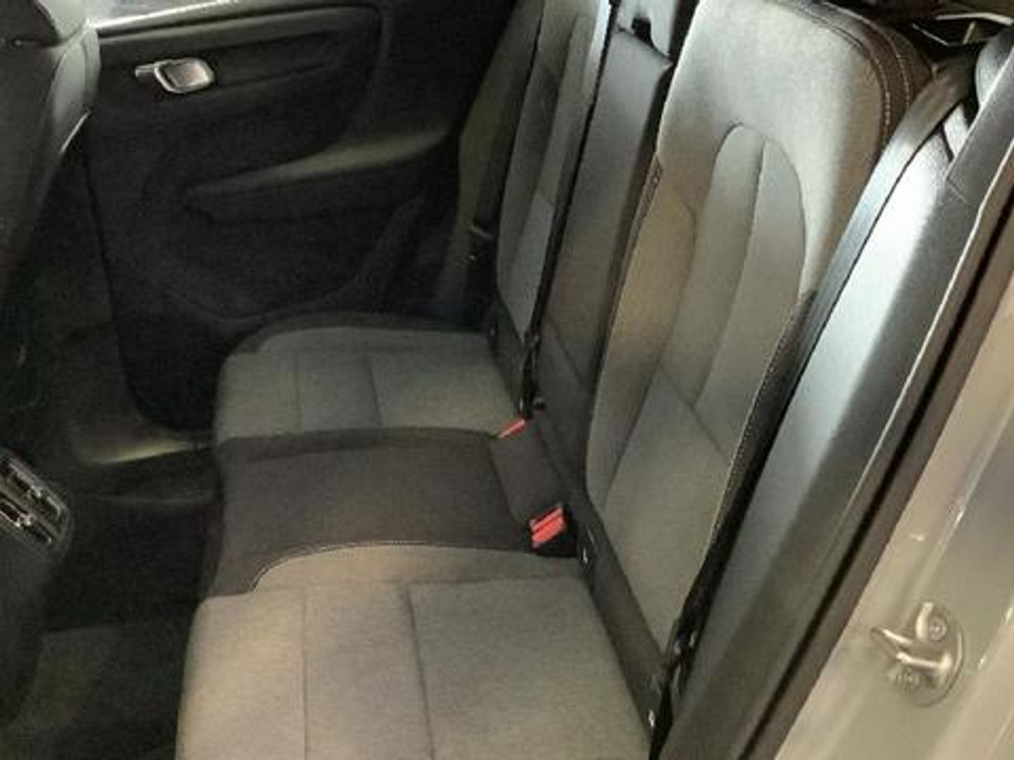 Volvo XC40 B3 G Plus Dark Auto 120 kW (163 CV)
