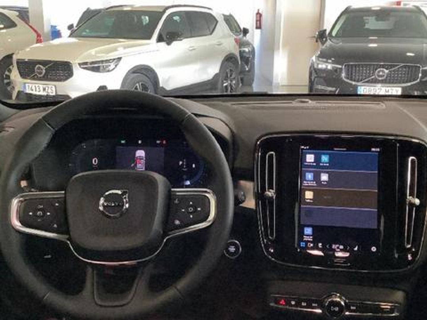 Volvo XC40 B3 G Plus Dark Auto 120 kW (163 CV)