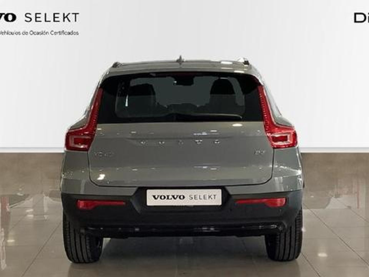 Volvo XC40 B3 G Plus Dark Auto 120 kW (163 CV)