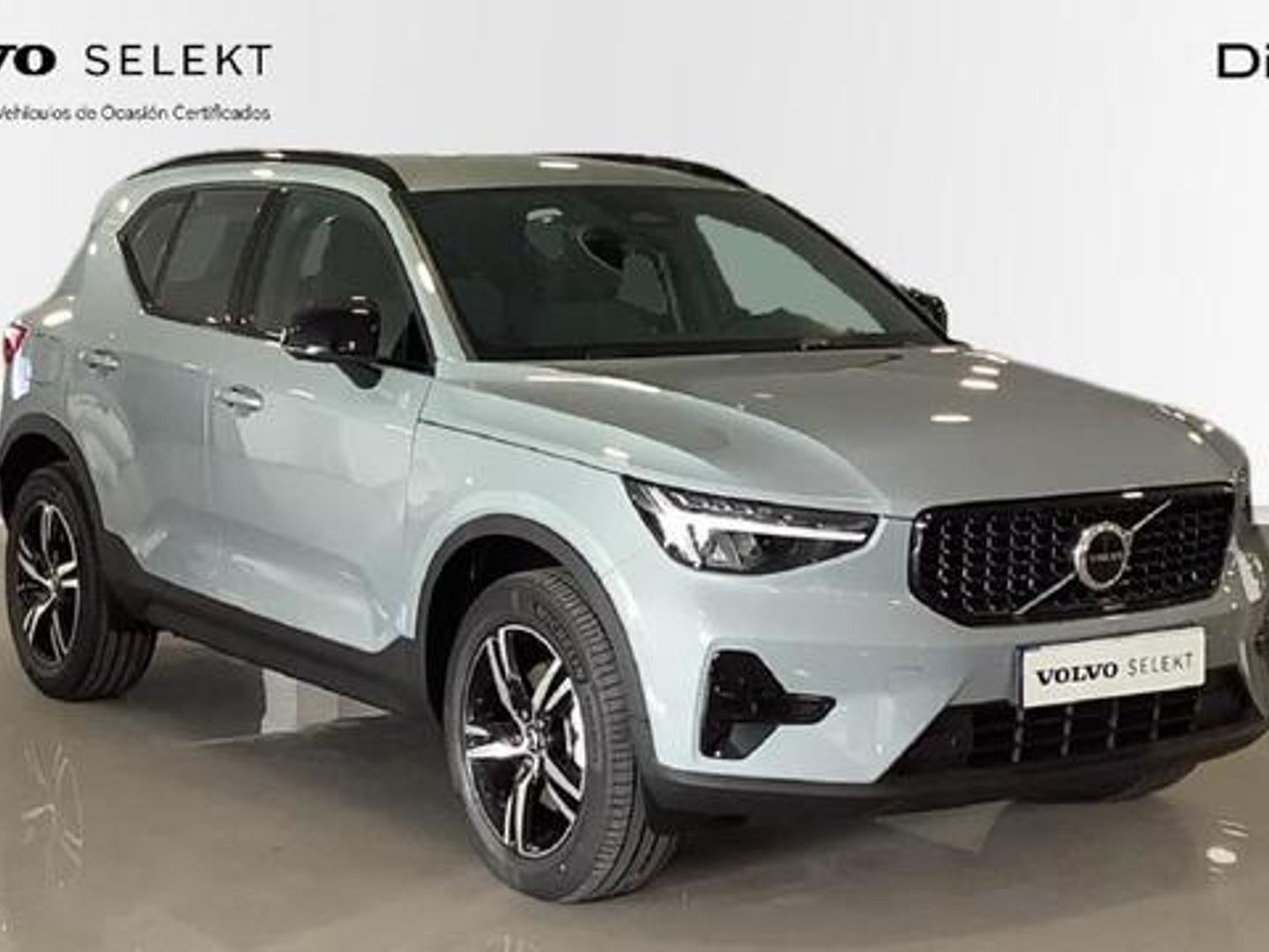 Volvo XC40 B3 G Plus Dark Auto 120 kW (163 CV)