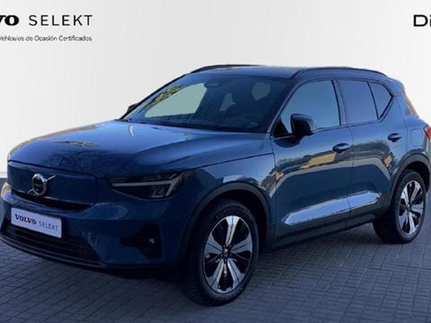 Volvo XC40 P8 Recharge Ultimate 170 kW (231 CV) Azul All Terrain / Pick-up