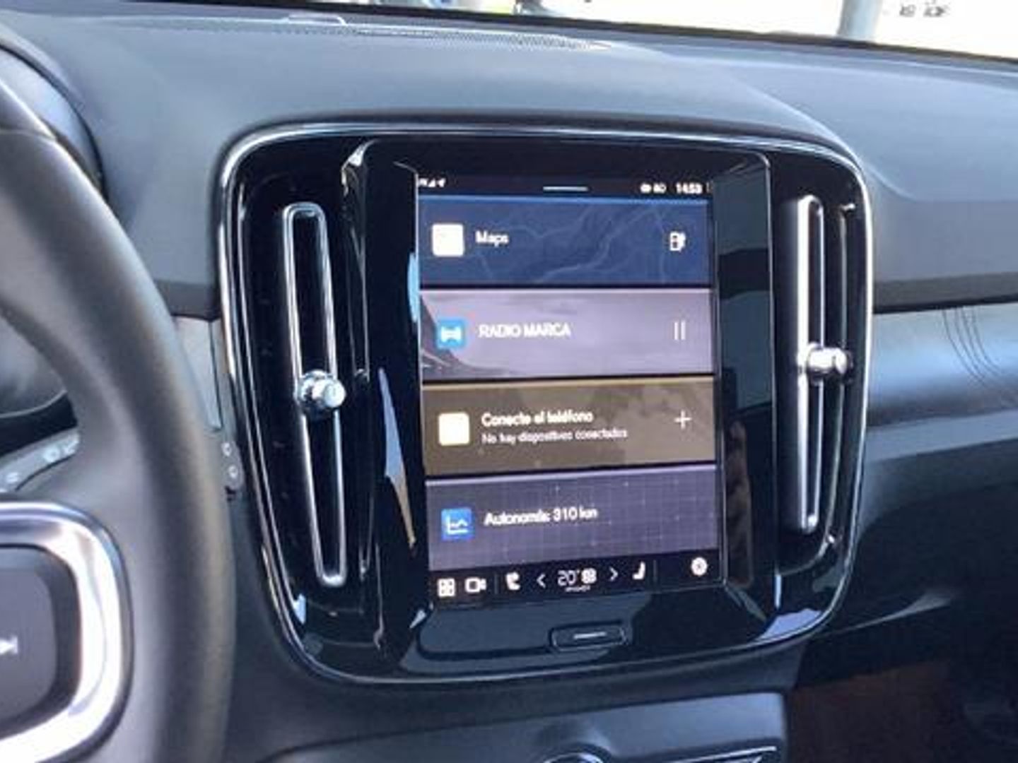 Volvo XC40 P8 Recharge Ultimate 170 kW (231 CV)