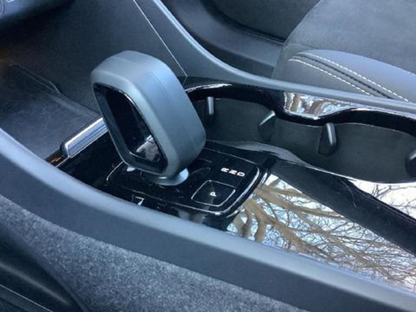 Volvo XC40 P8 Recharge Ultimate 170 kW (231 CV)