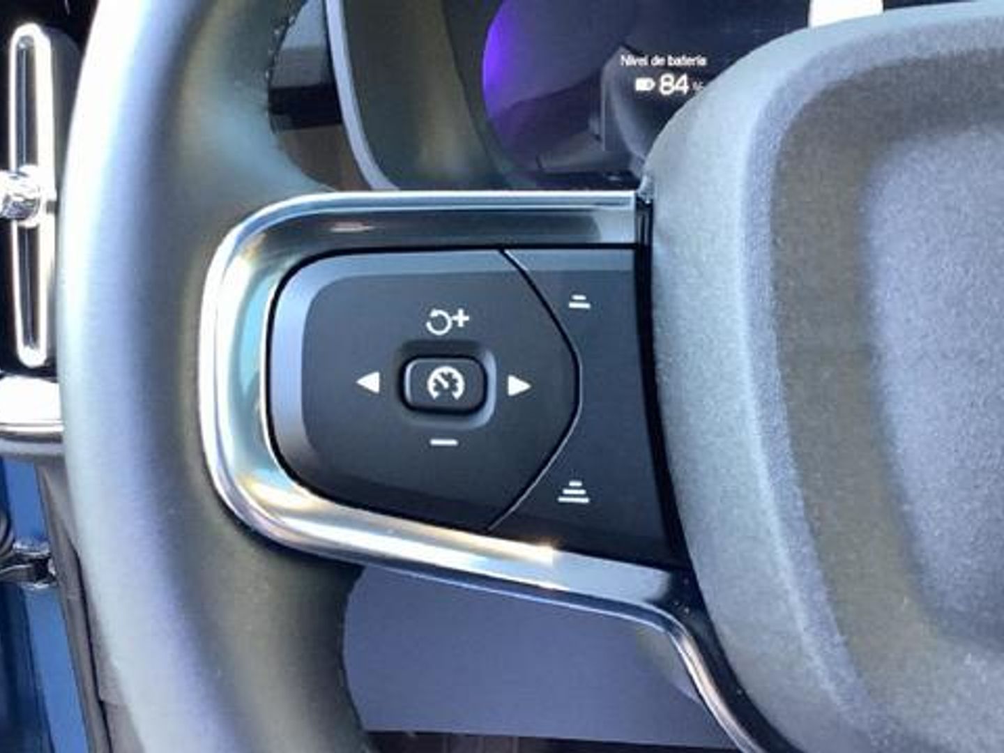 Volvo XC40 P8 Recharge Ultimate 170 kW (231 CV)