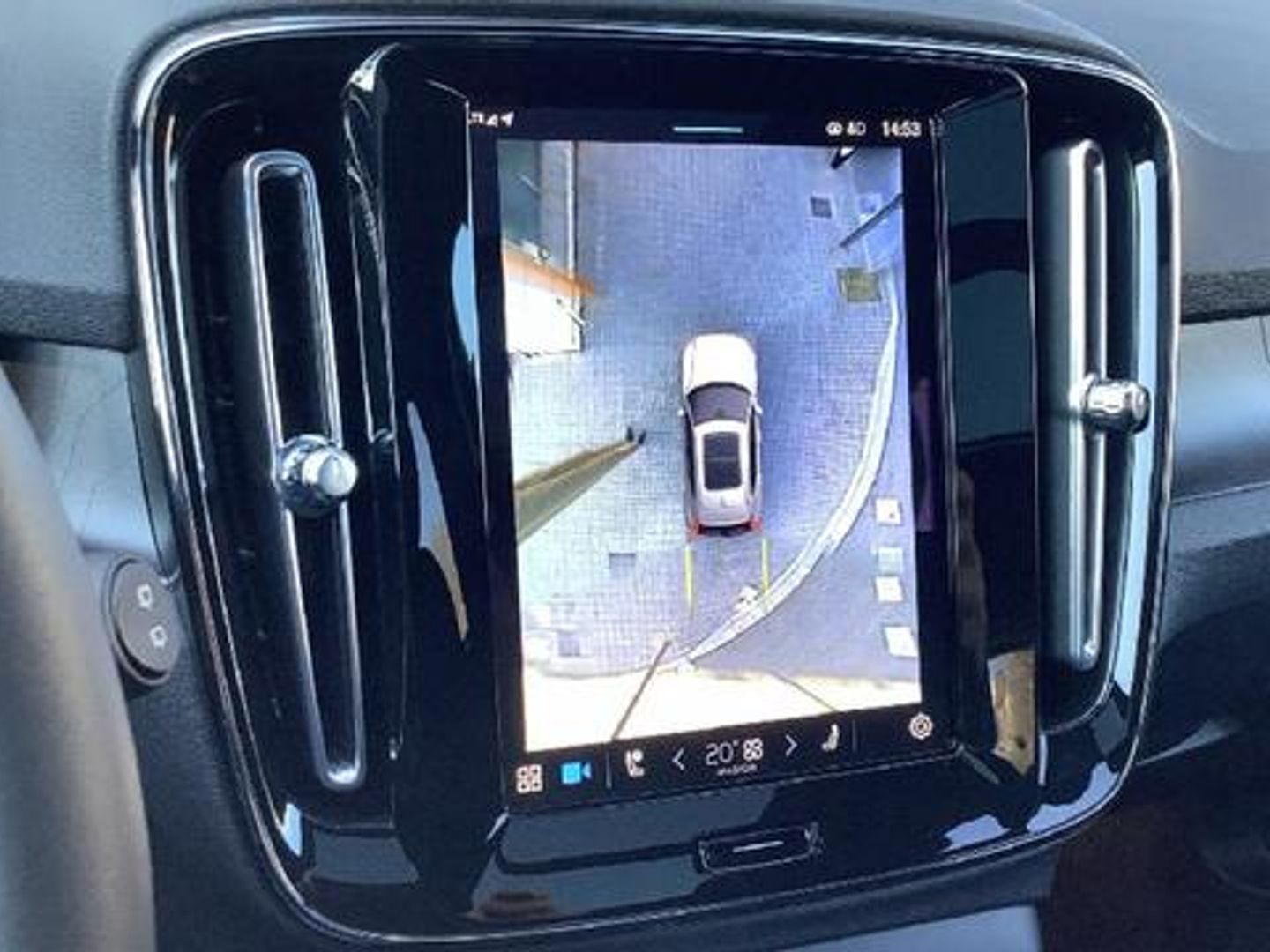 Volvo XC40 P8 Recharge Ultimate 170 kW (231 CV)