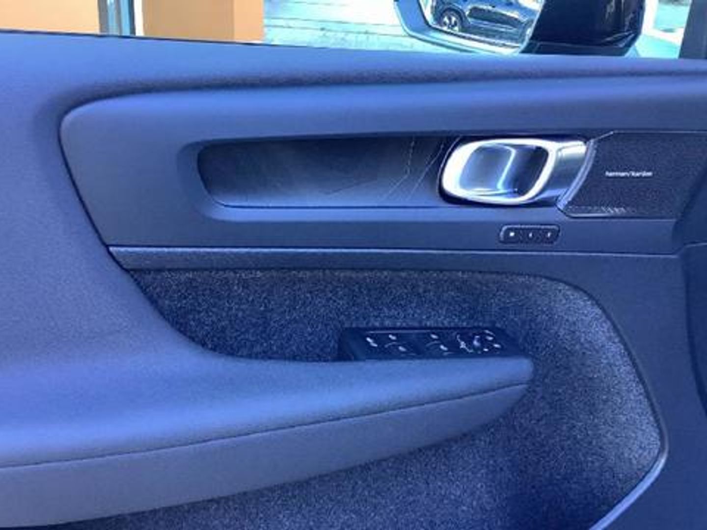 Volvo XC40 P8 Recharge Ultimate 170 kW (231 CV)