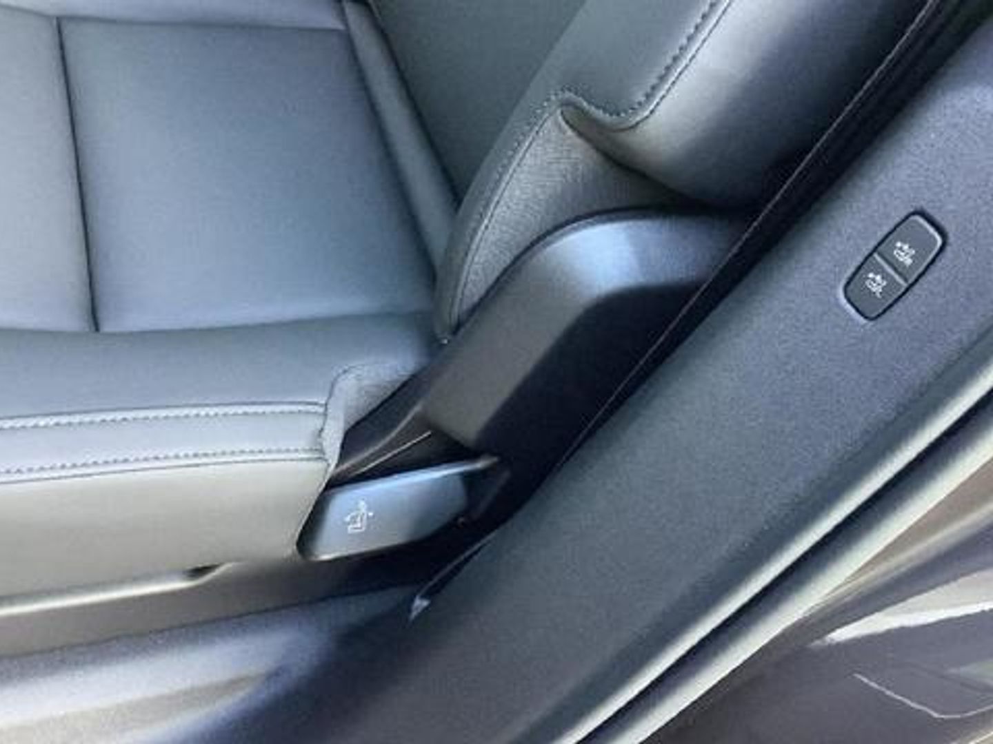 Volvo EX90 Twin BEV Ultra eAWD 300 kW (408 CV) Gris All Terrain / Pick-up