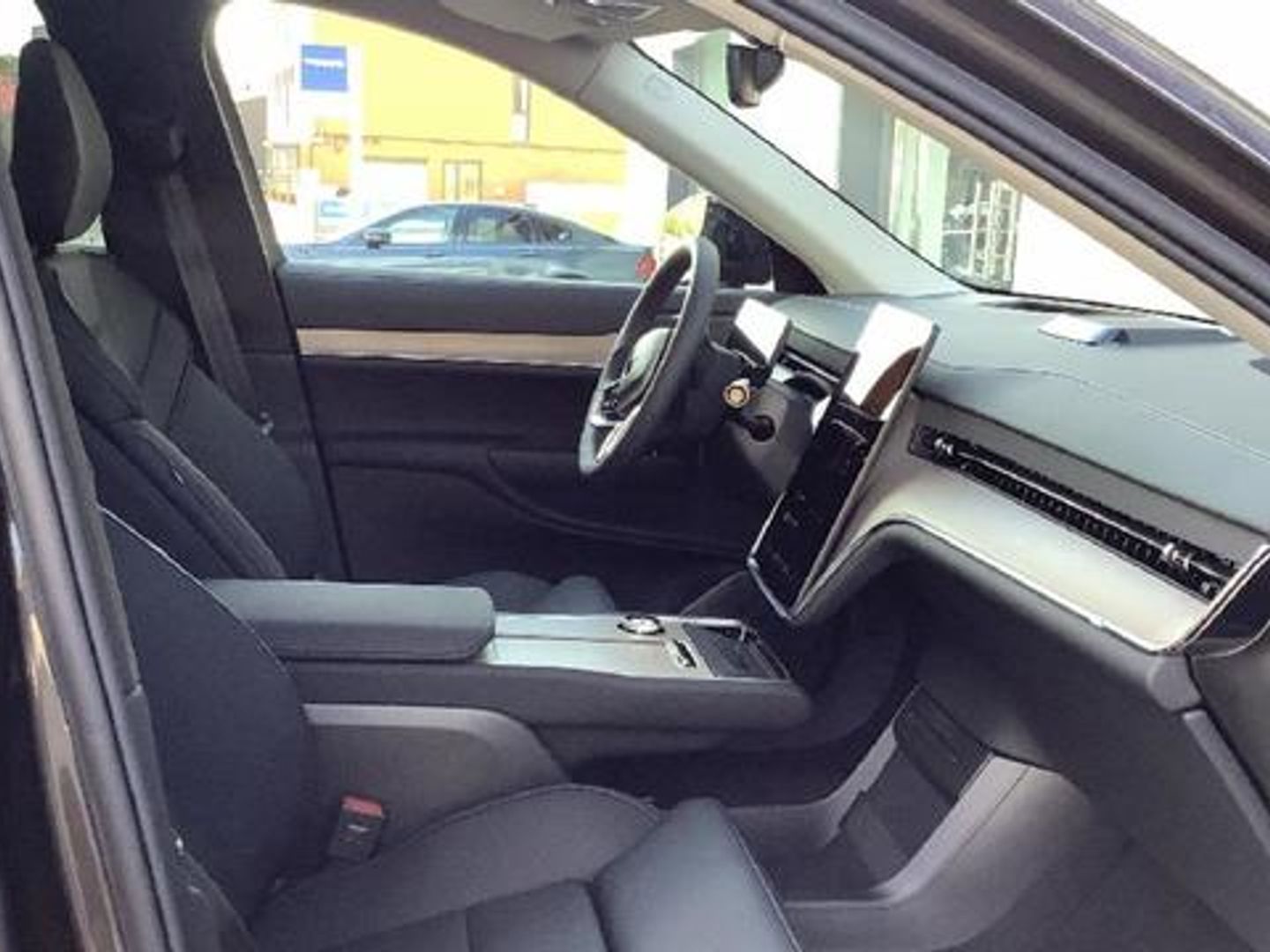 Volvo EX90 Twin BEV Ultra eAWD 300 kW (408 CV) Gris All Terrain / Pick-up
