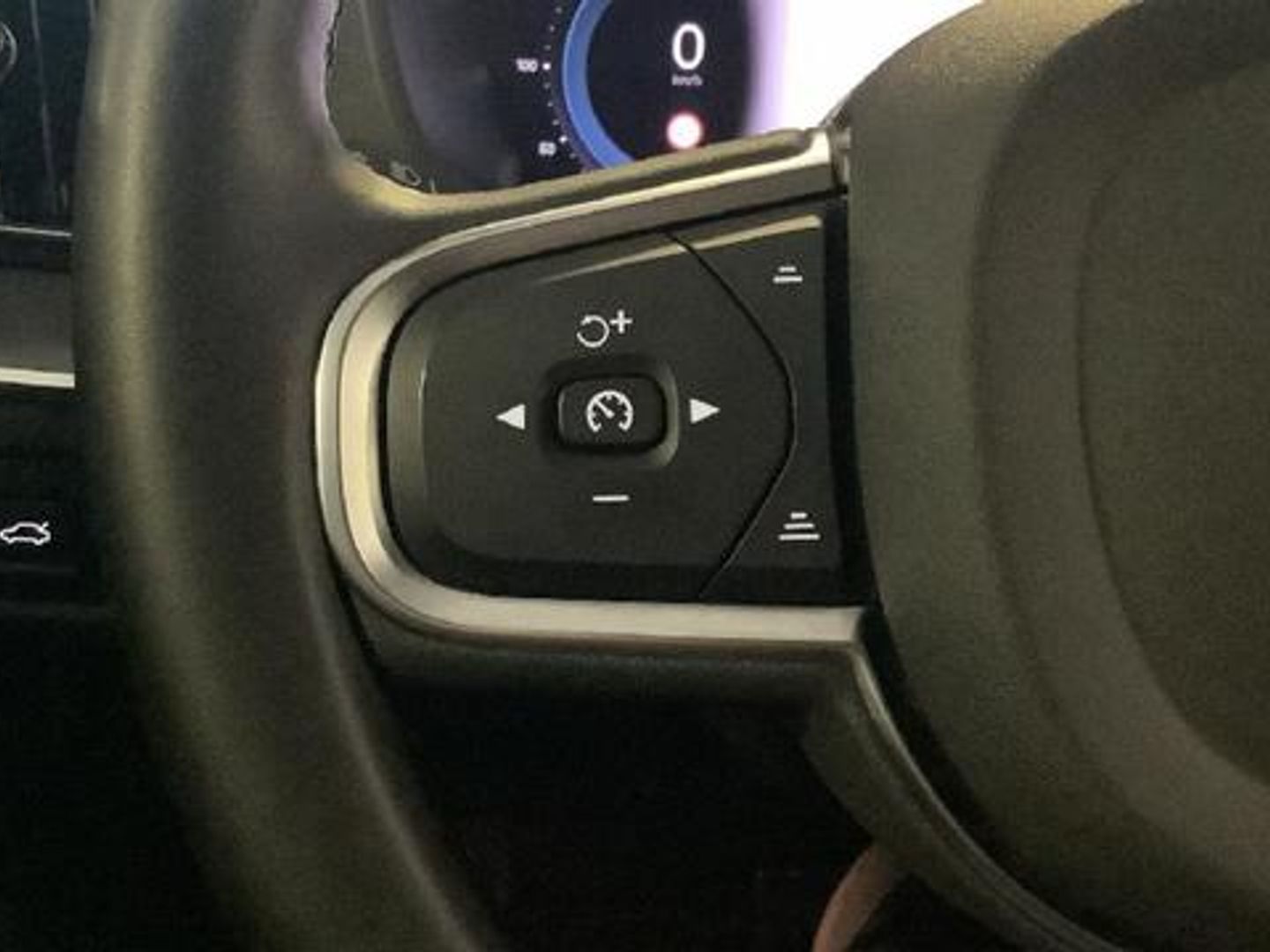 Volvo XC60 B4 D Core Auto 145 kW (197 CV)