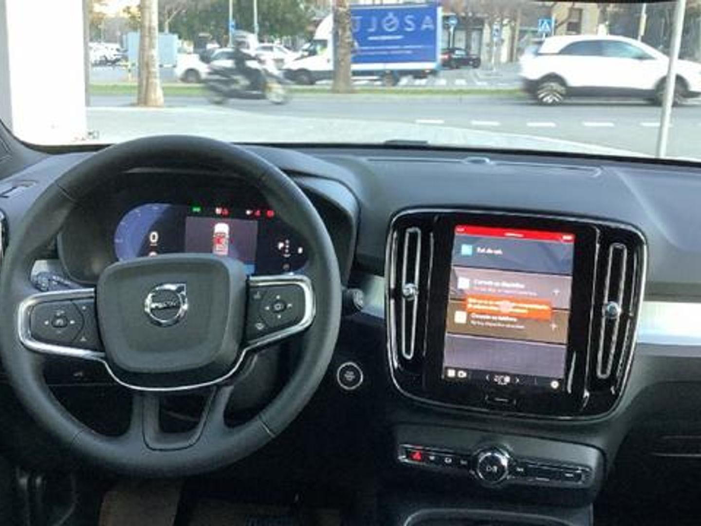 Volvo XC40 B3 G Core Auto 120 kW (163 CV)