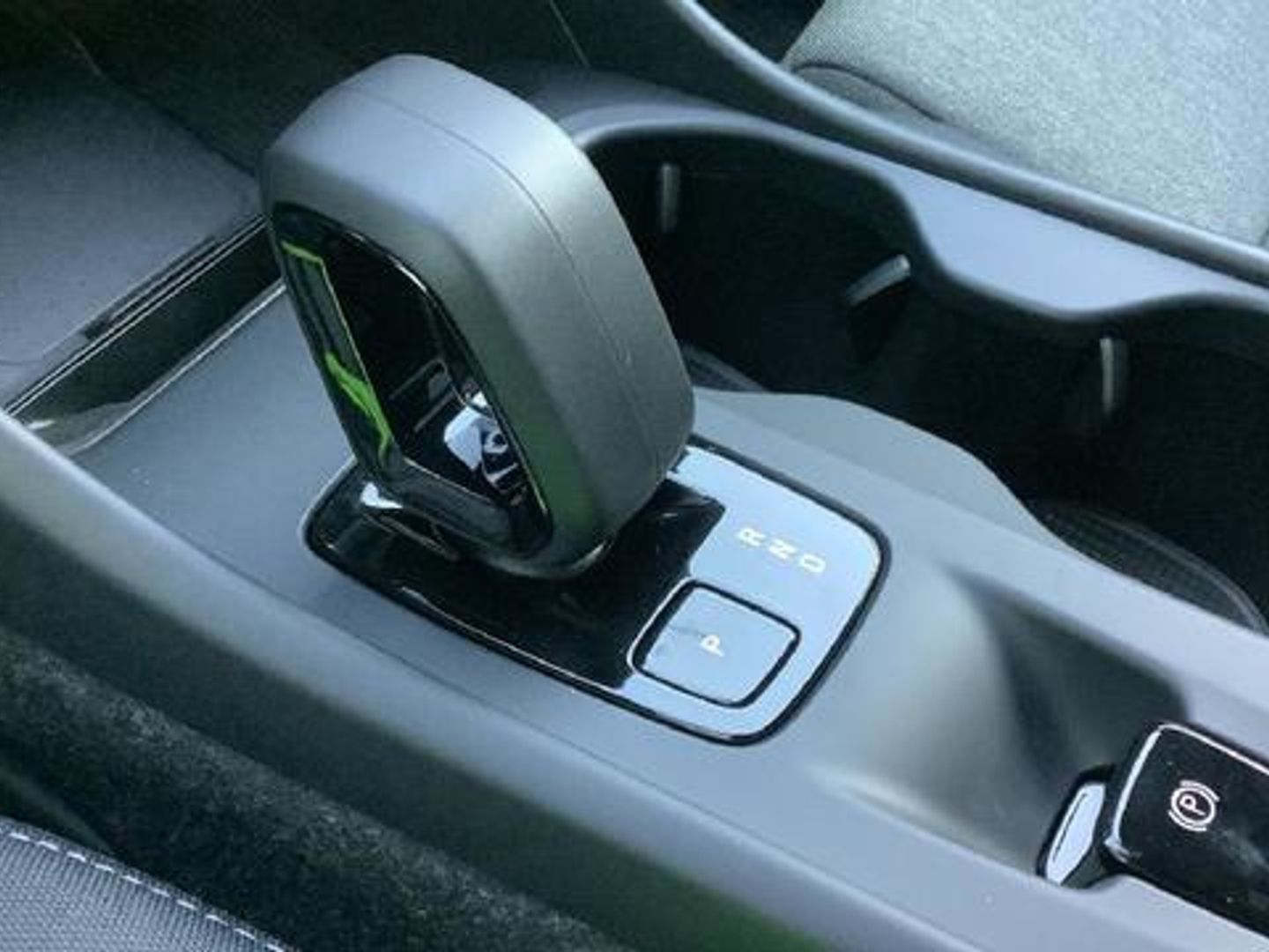 Volvo XC40 B3 G Core Auto 120 kW (163 CV)