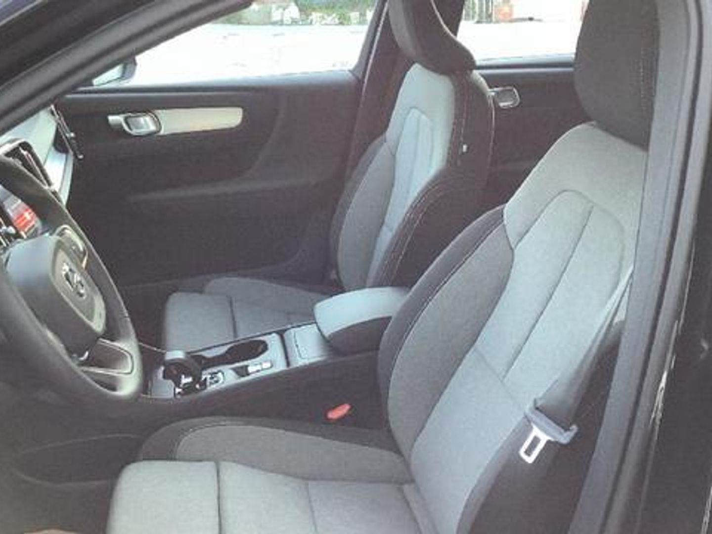 Volvo XC40 B3 G Core Auto 120 kW (163 CV)