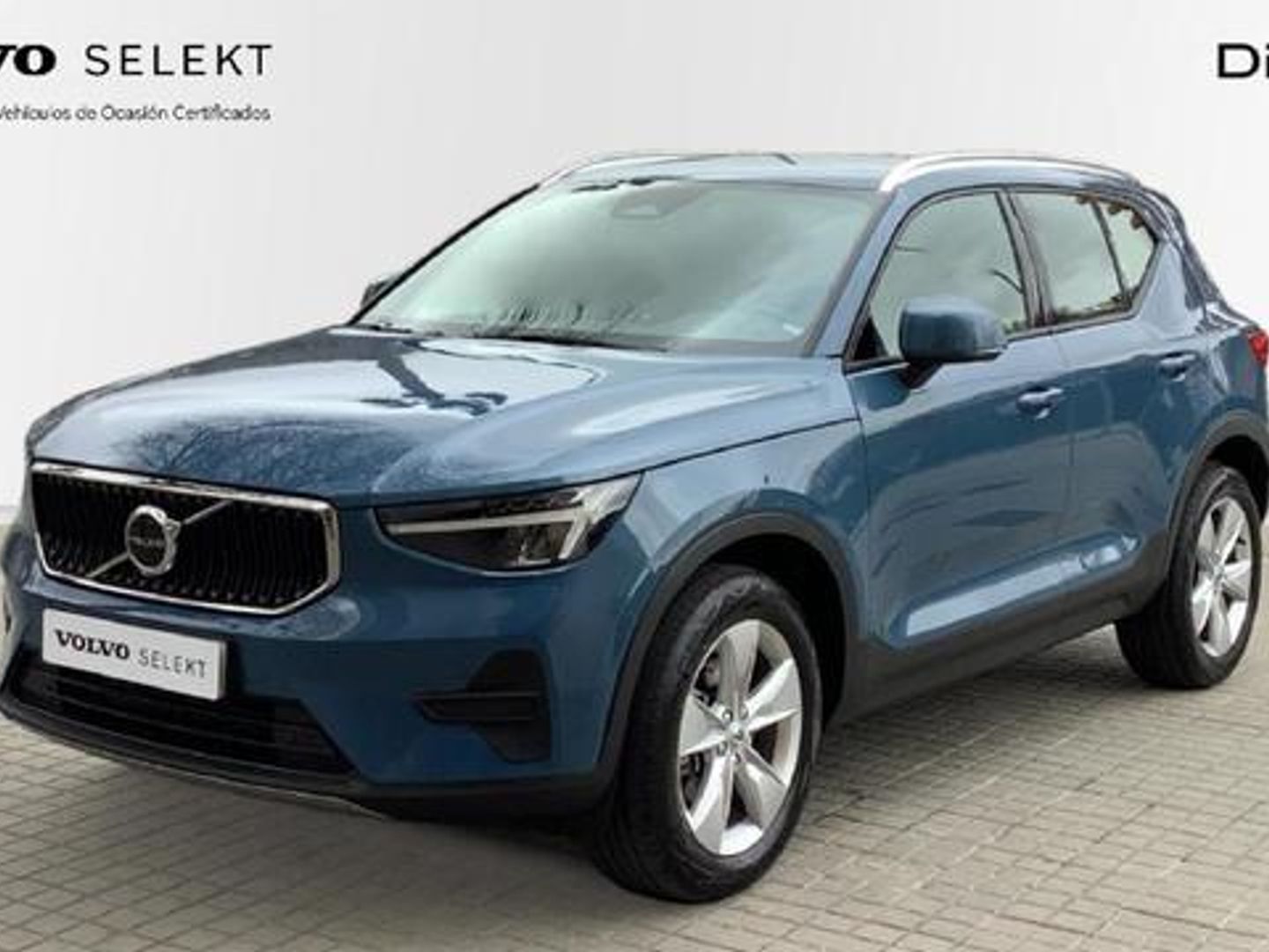 Volvo XC40 B3 G Core Auto 120 kW (163 CV) Azul All Terrain / Pick-up