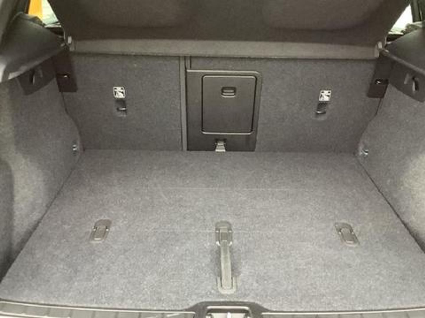 Volvo XC40 B3 G Core Auto 120 kW (163 CV)