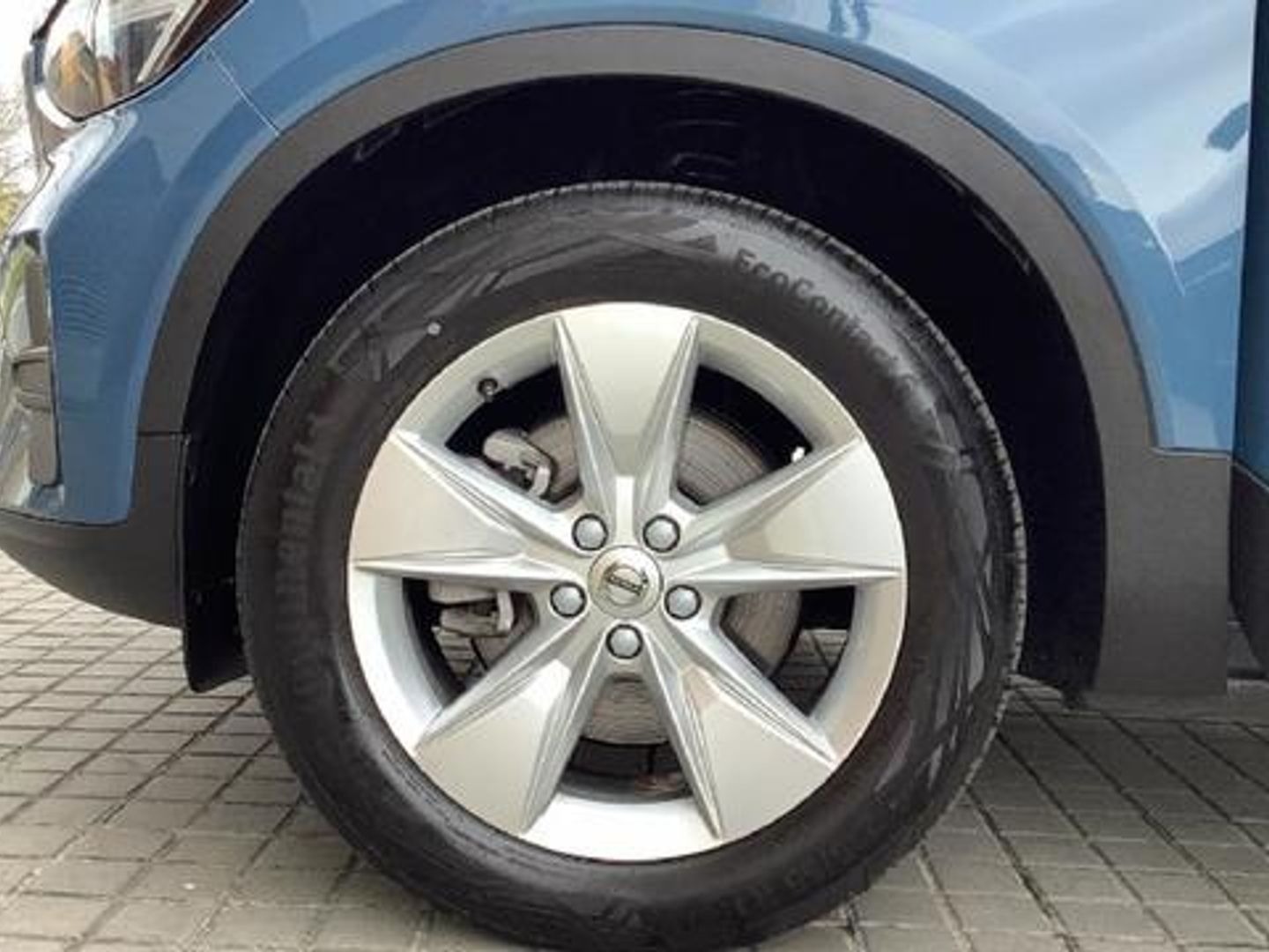 Volvo XC40 B3 G Core Auto 120 kW (163 CV)