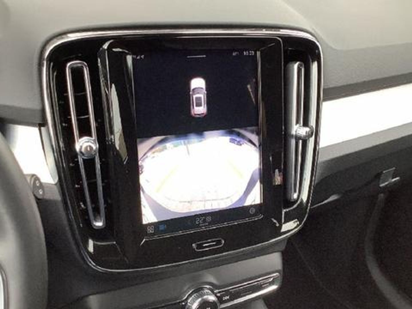 Volvo XC40 B3 G Core Auto 120 kW (163 CV)