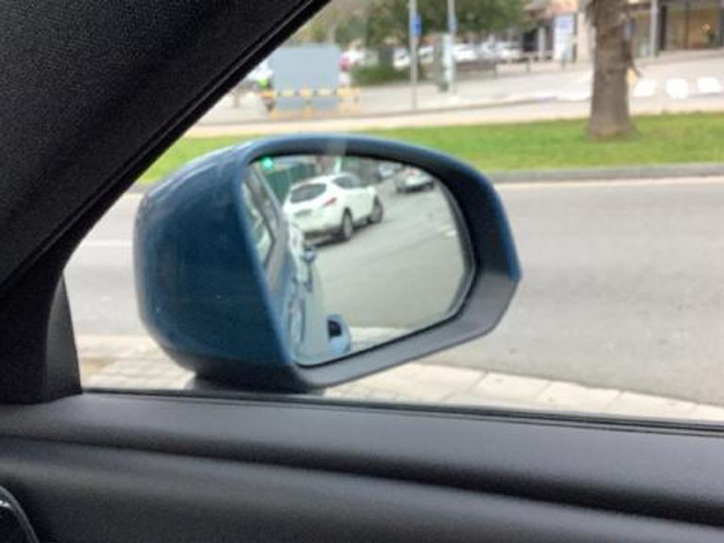 Volvo XC40 B3 G Core Auto 120 kW (163 CV)