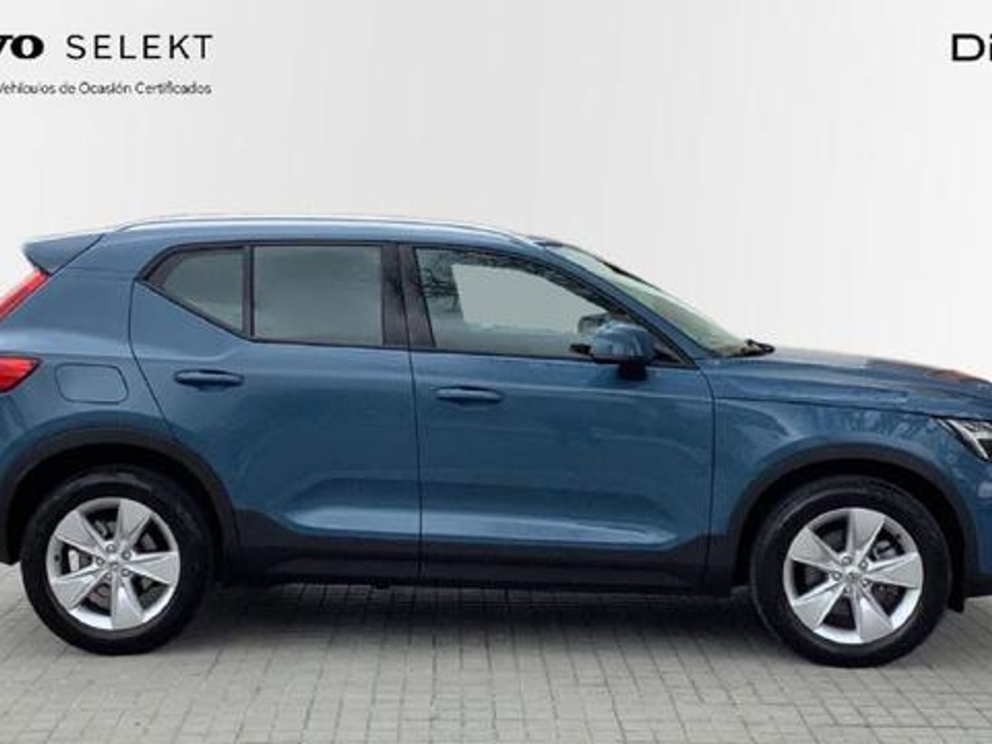 Volvo XC40 B3 G Core Auto 120 kW (163 CV)