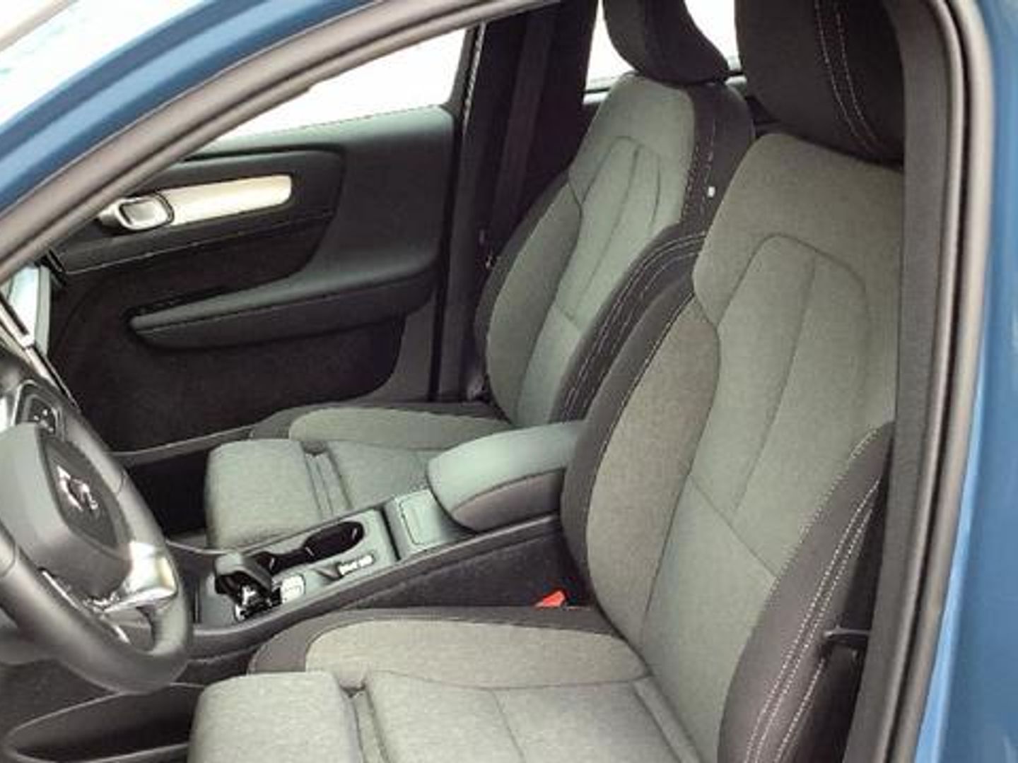 Volvo XC40 B3 G Core Auto 120 kW (163 CV)