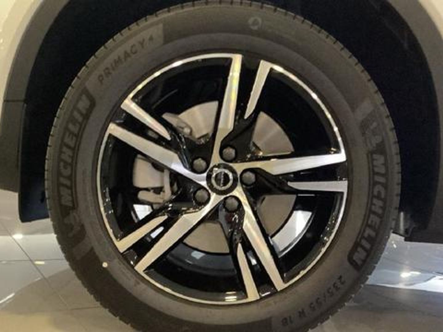 Volvo XC40 B3 G Core Auto 120 kW (163 CV)