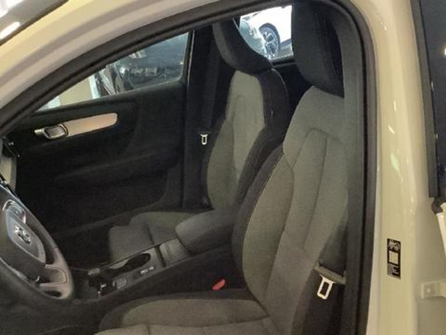 Volvo XC40 B3 G Core Auto 120 kW (163 CV)