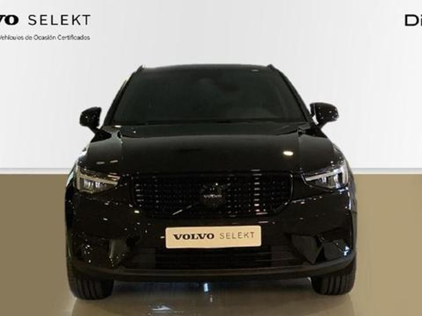 Volvo XC40 B3 G Black Edition+ Auto 120 kW (163 CV)