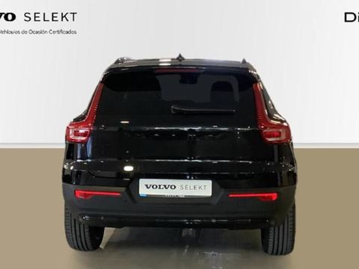 Volvo XC40 B3 G Black Edition+ Auto 120 kW (163 CV)