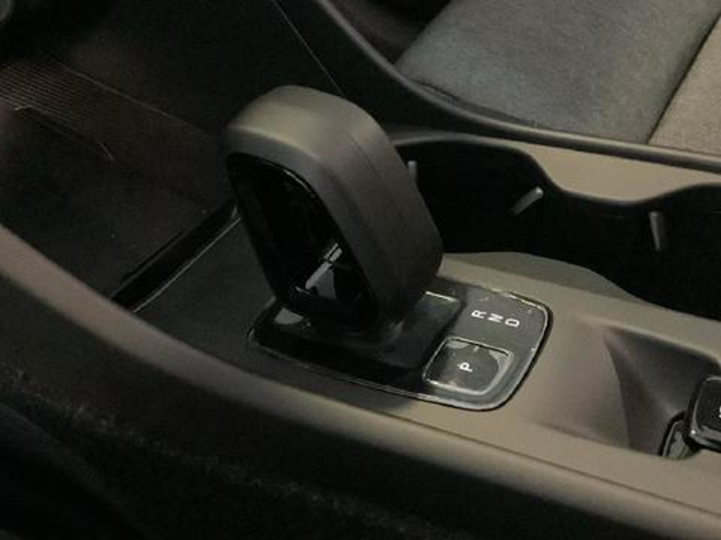 Volvo XC40 B3 G Core Auto 120 kW (163 CV)