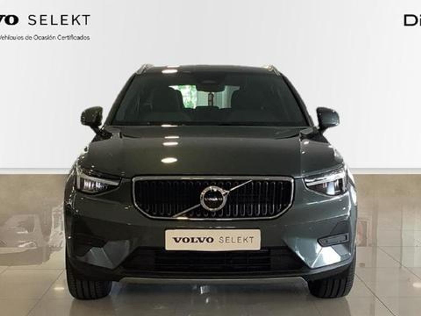 Volvo XC40 B3 G Core Auto 120 kW (163 CV)