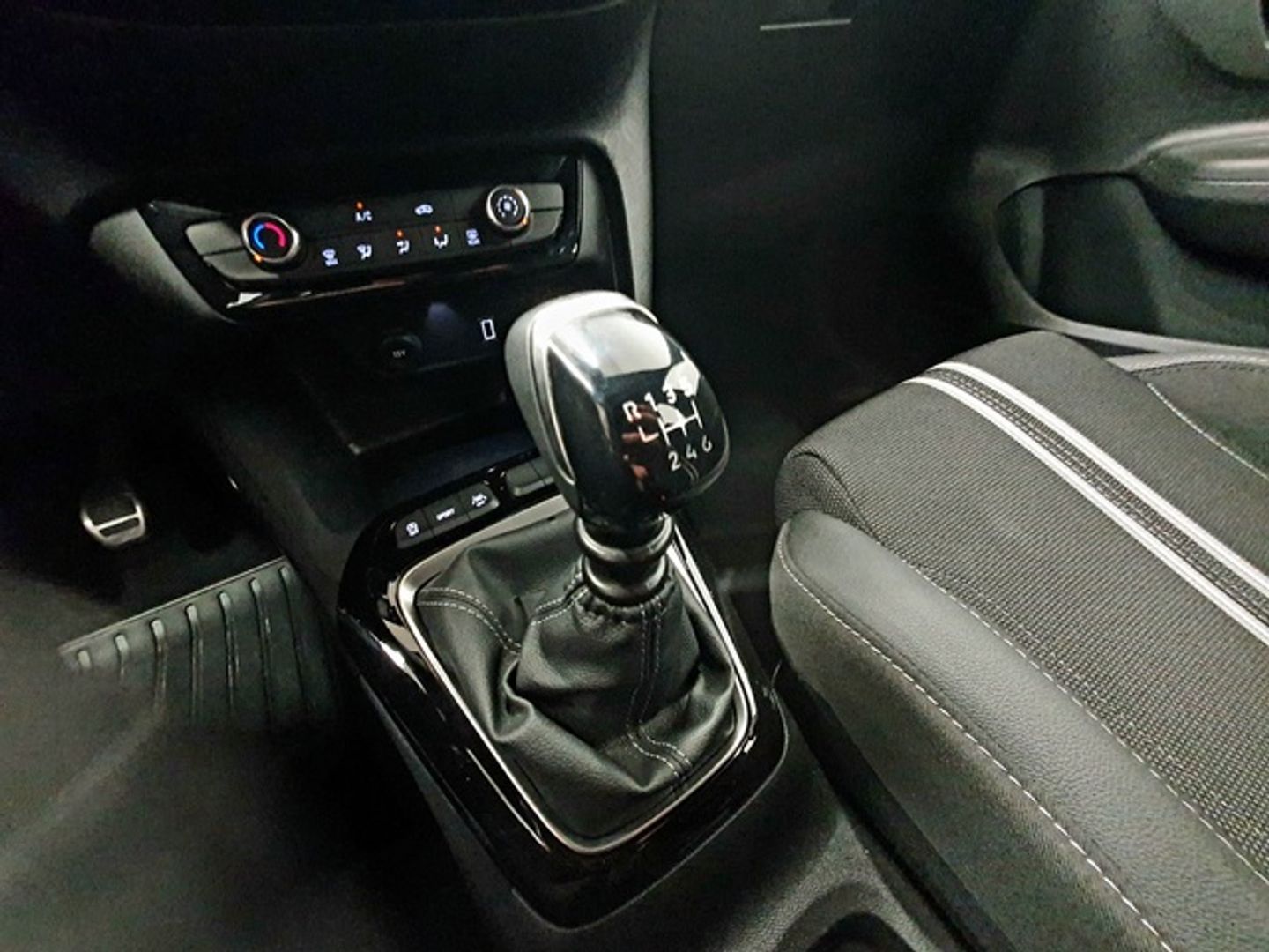 Opel Corsa 1.2 T XHL GS 74 kW (100 CV)