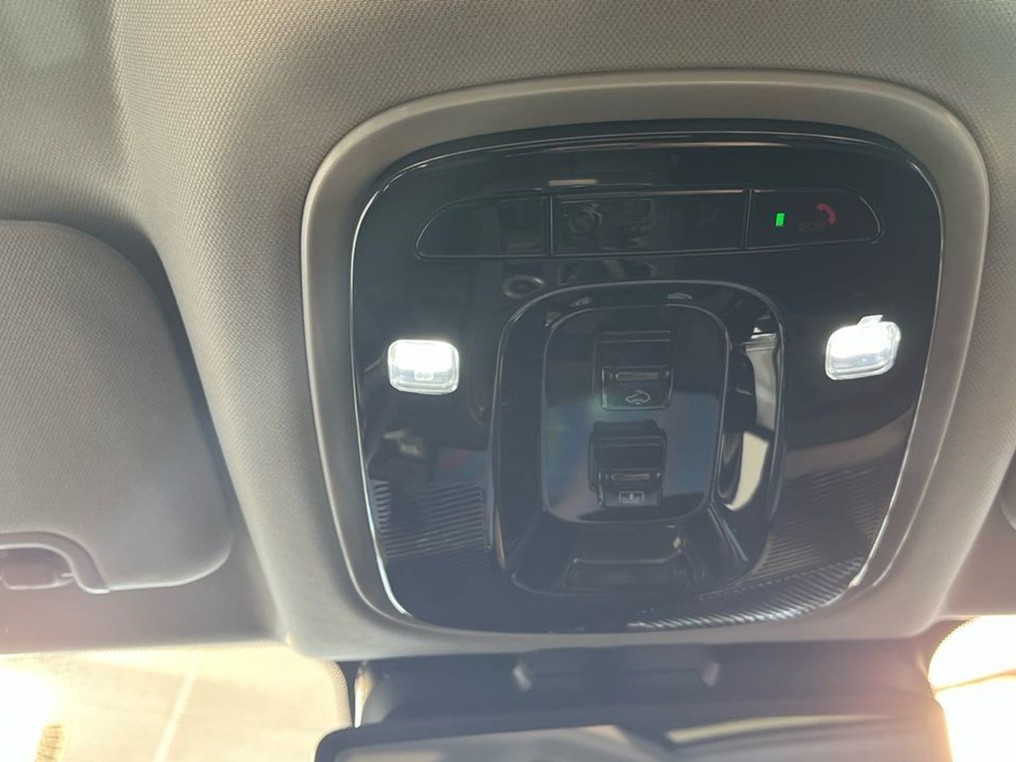 Ebro S800 1.6 TGDI Luxury DCT 108 kW (147 CV)