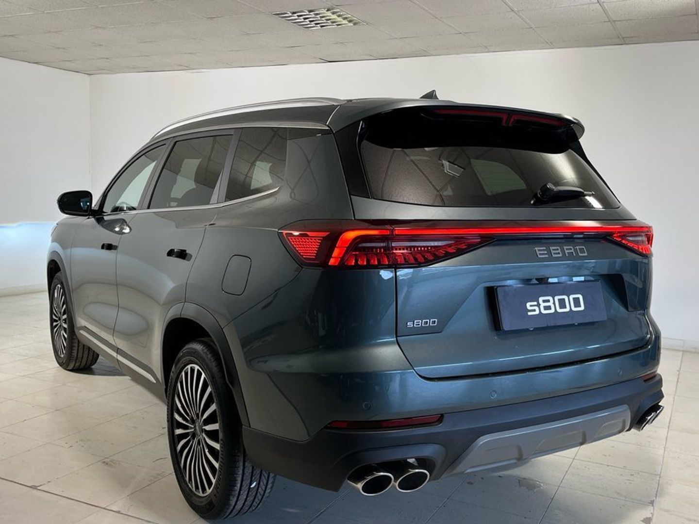 Ebro S800 1.6 TGDI Luxury DCT 108 kW (147 CV)