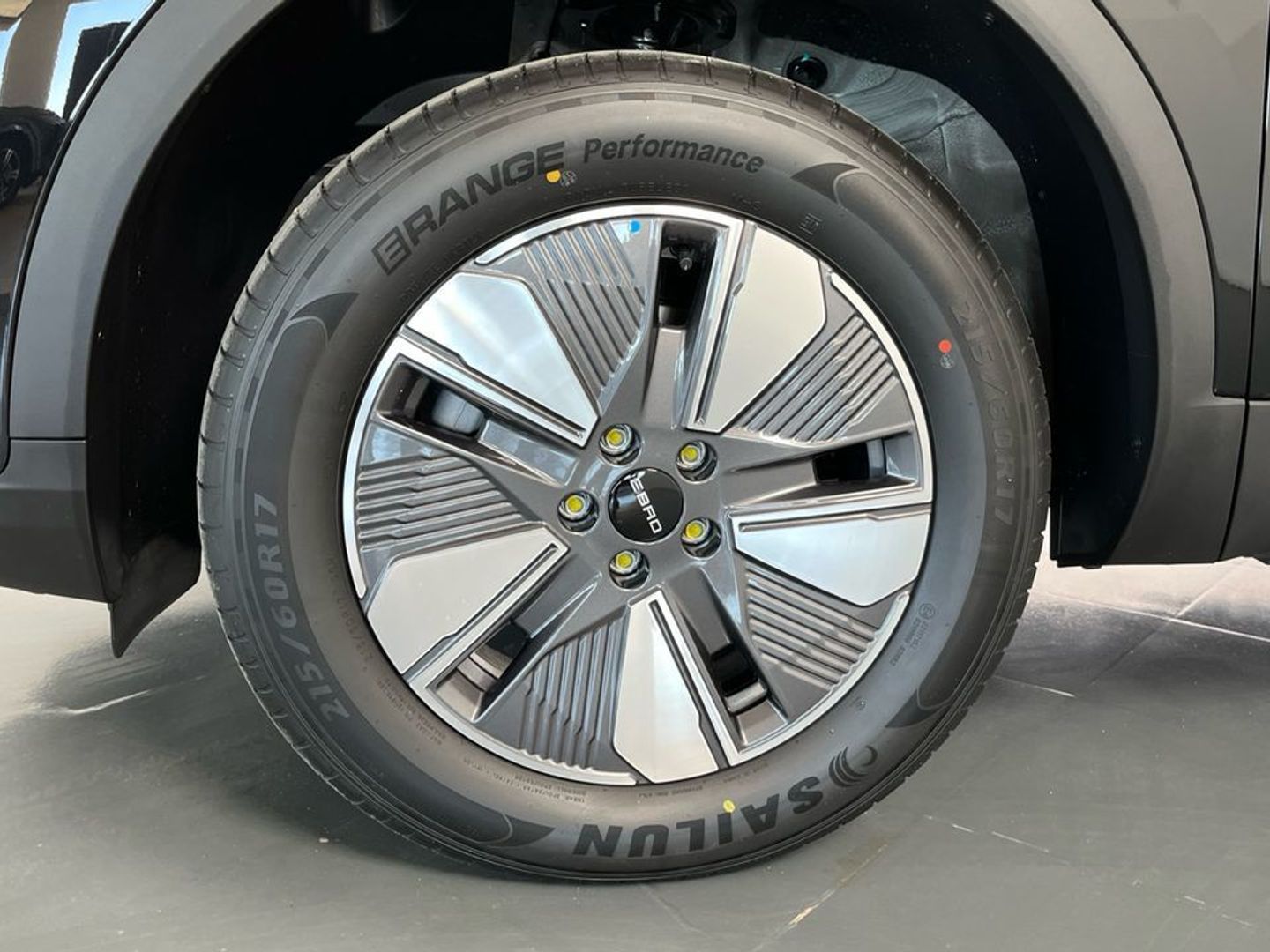 Ebro S400 1.5 DHE HEV Excellence CVT 155 kW (211 CV)