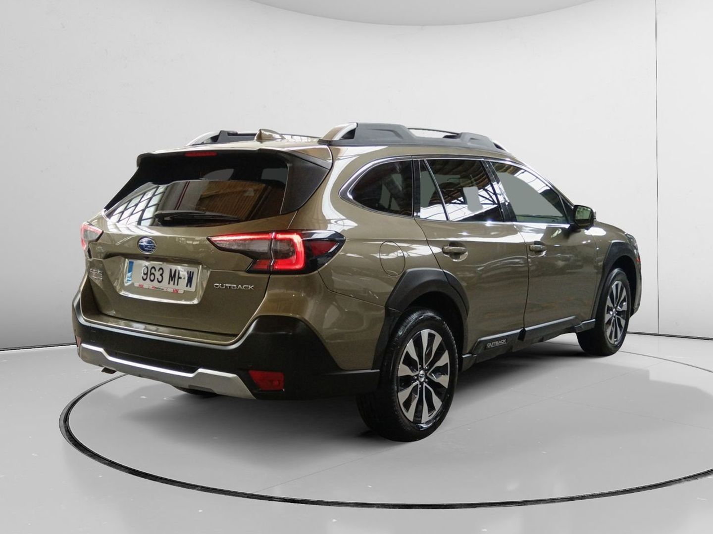 Subaru Outback 2.5 Touring AWD CVT Lineartronic 124 kW (169 CV)