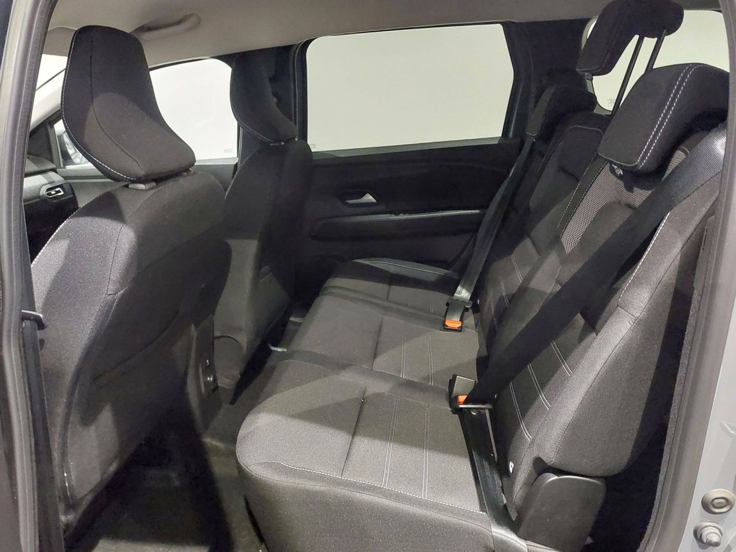 Dacia Jogger Expression Hybrid 104 kW (140 CV) 5 Plazas