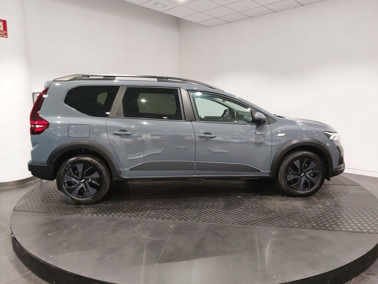 Dacia Jogger Expression Hybrid 104 kW (140 CV) 5 Plazas
