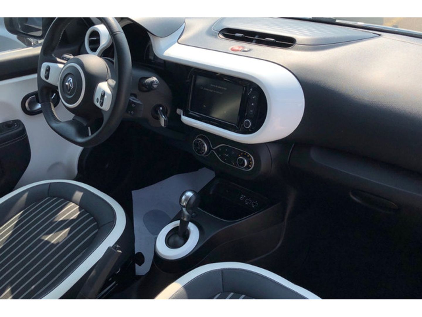 Renault Twingo Zen R80 batería 20kWh 60 kW (82 CV)