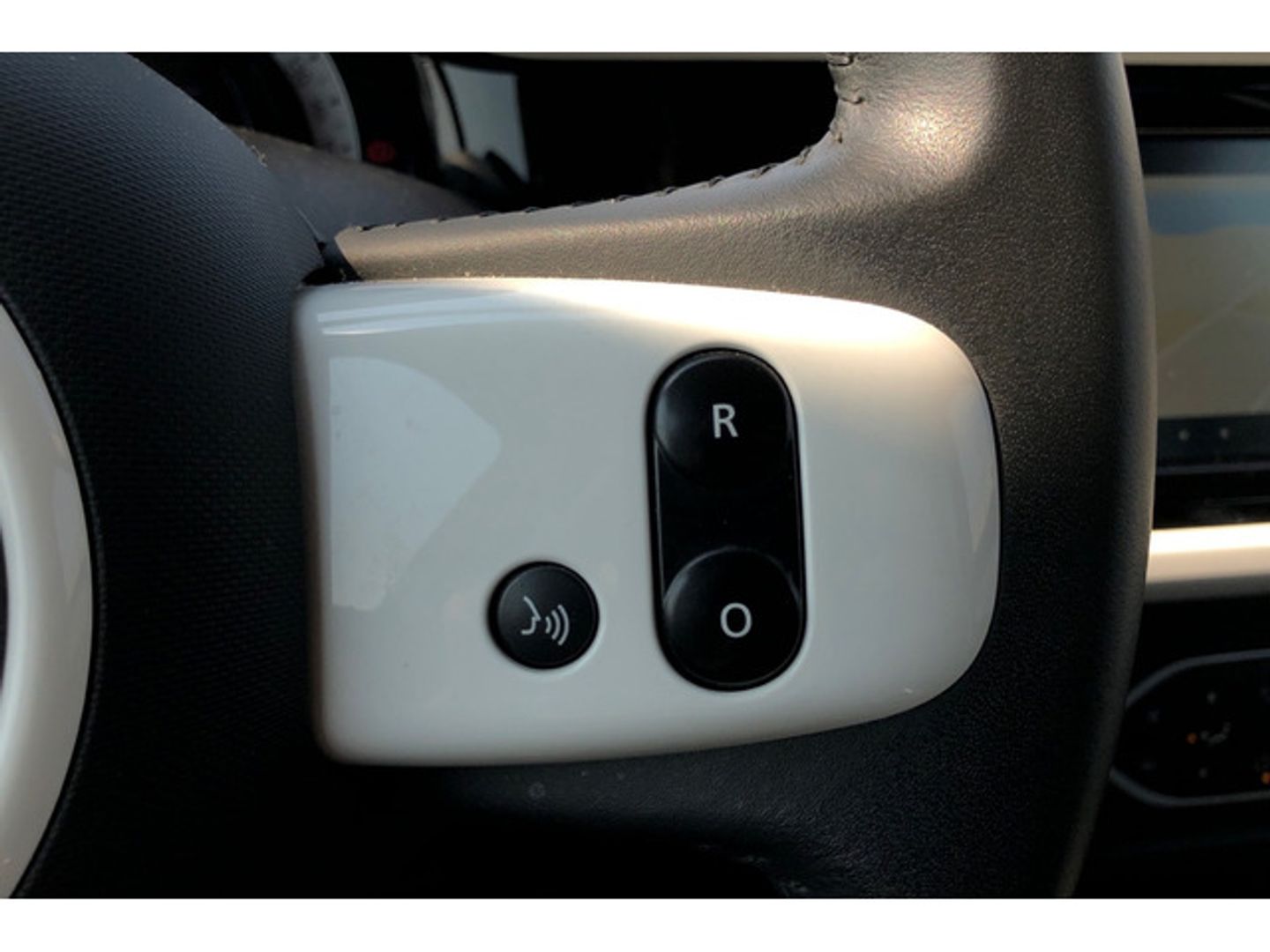 Renault Twingo Zen R80 batería 20kWh 60 kW (82 CV)