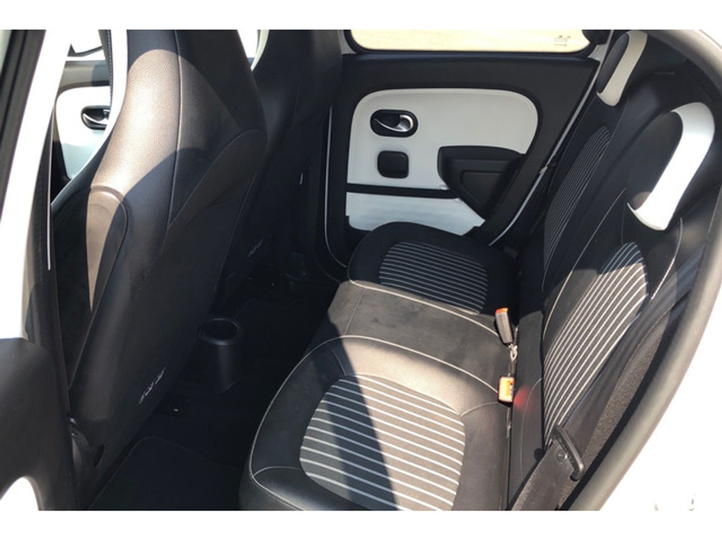 Renault Twingo Zen R80 batería 20kWh 60 kW (82 CV)