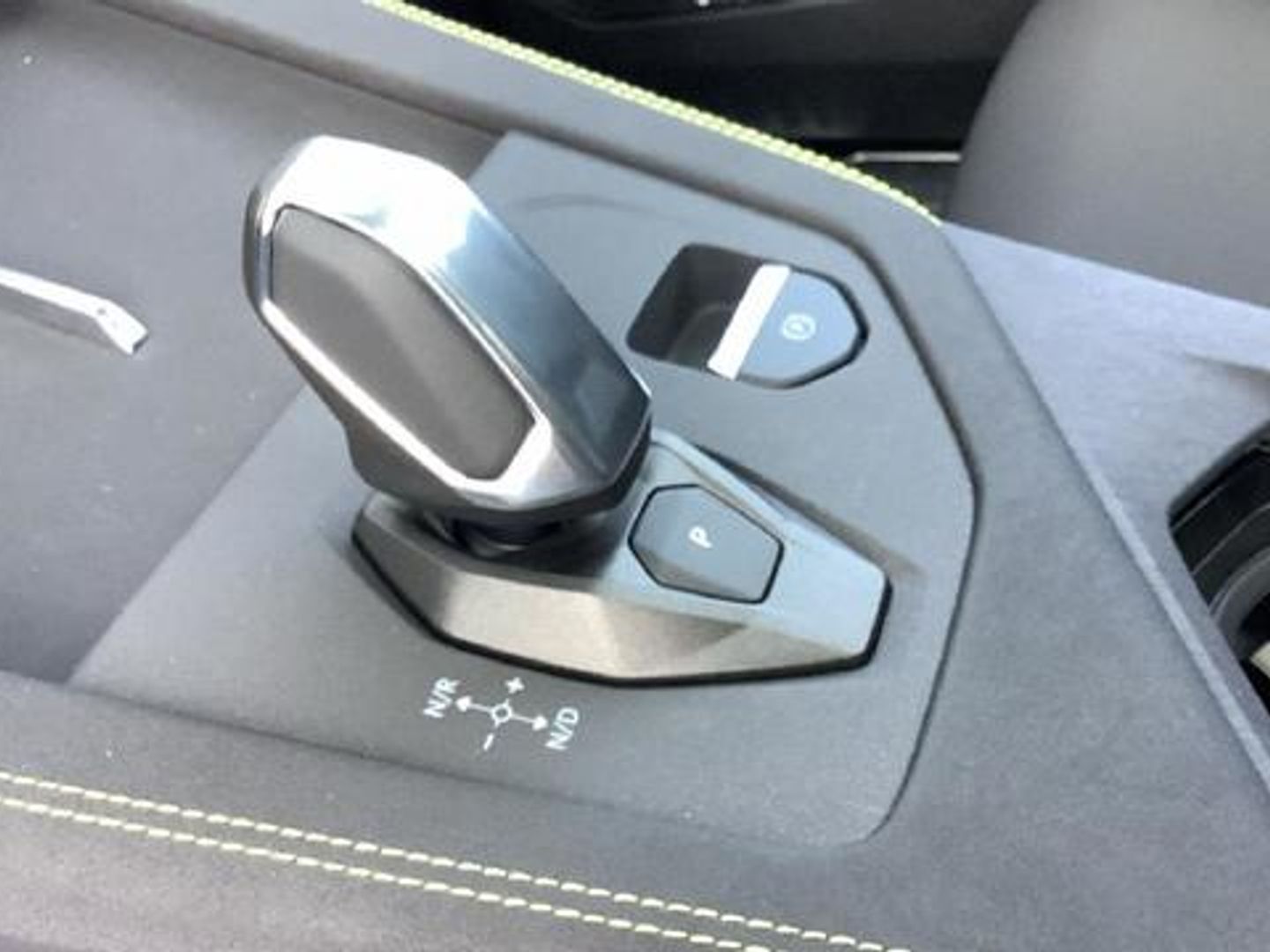 Lynk & Co 01 1.5 PHEV More 203 kW (276 CV)