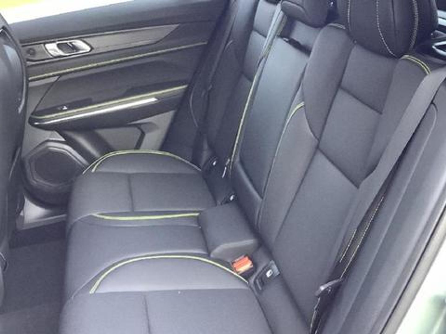 Lynk & Co 01 1.5 PHEV More 203 kW (276 CV)