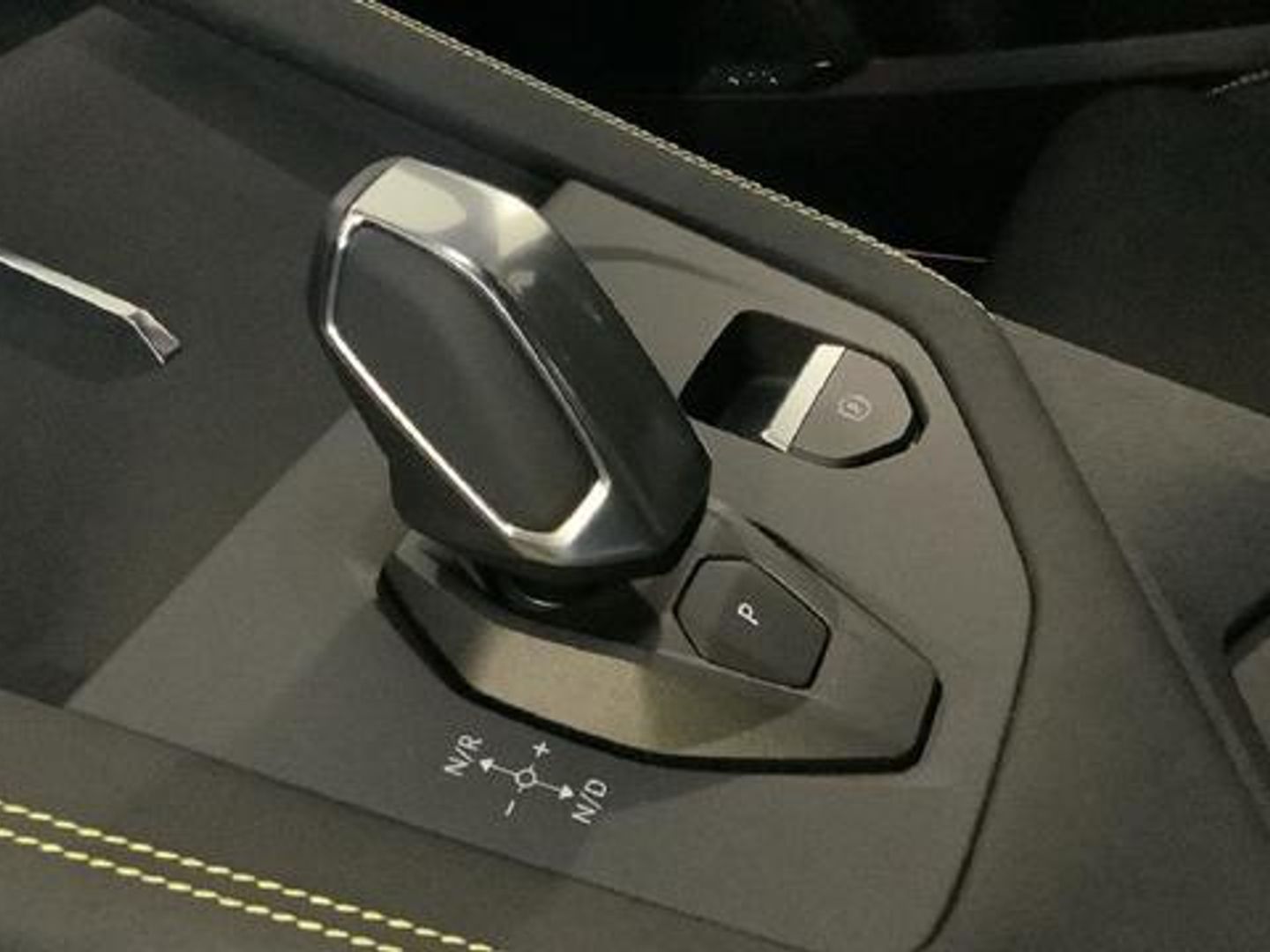 Lynk & Co 01 1.5 PHEV More 203 kW (276 CV)