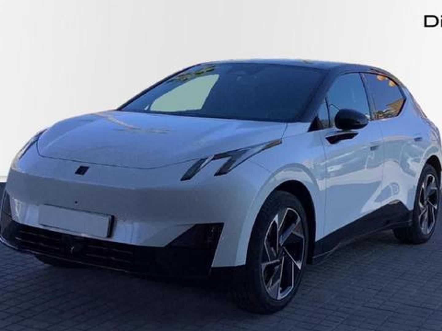 Lynk & Co 02 BEV 66kWh Core 200 kW (272 CV) Blanco All Terrain / Pick-up