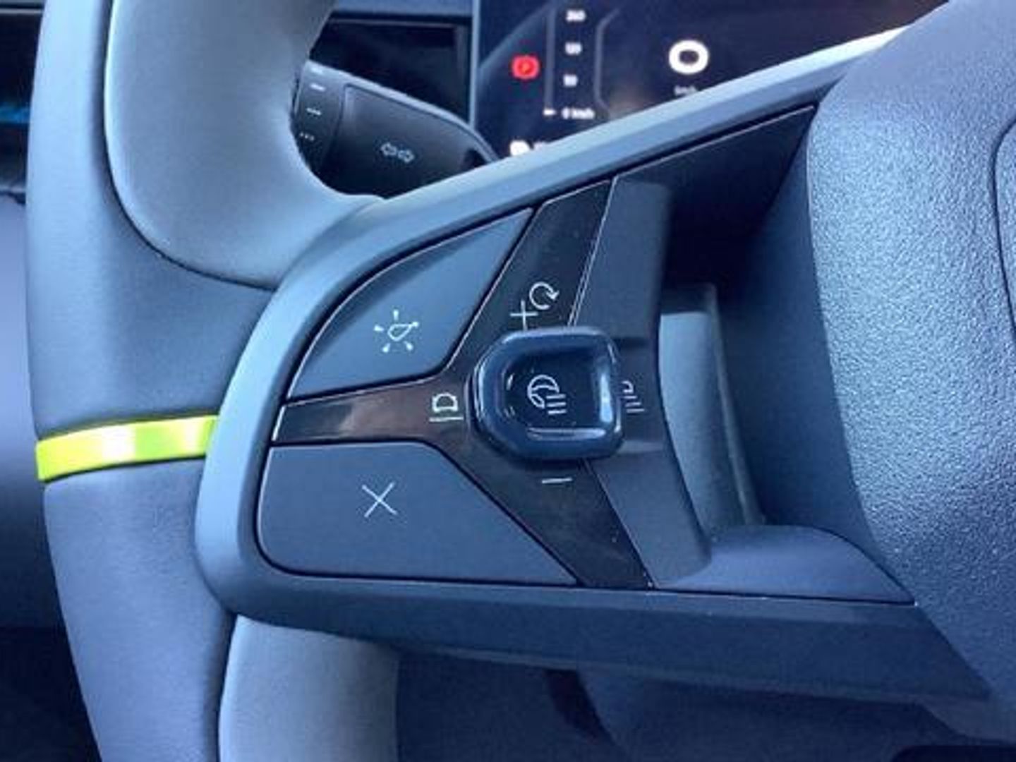 Lynk & Co 02 BEV 66kWh Core 200 kW (272 CV)
