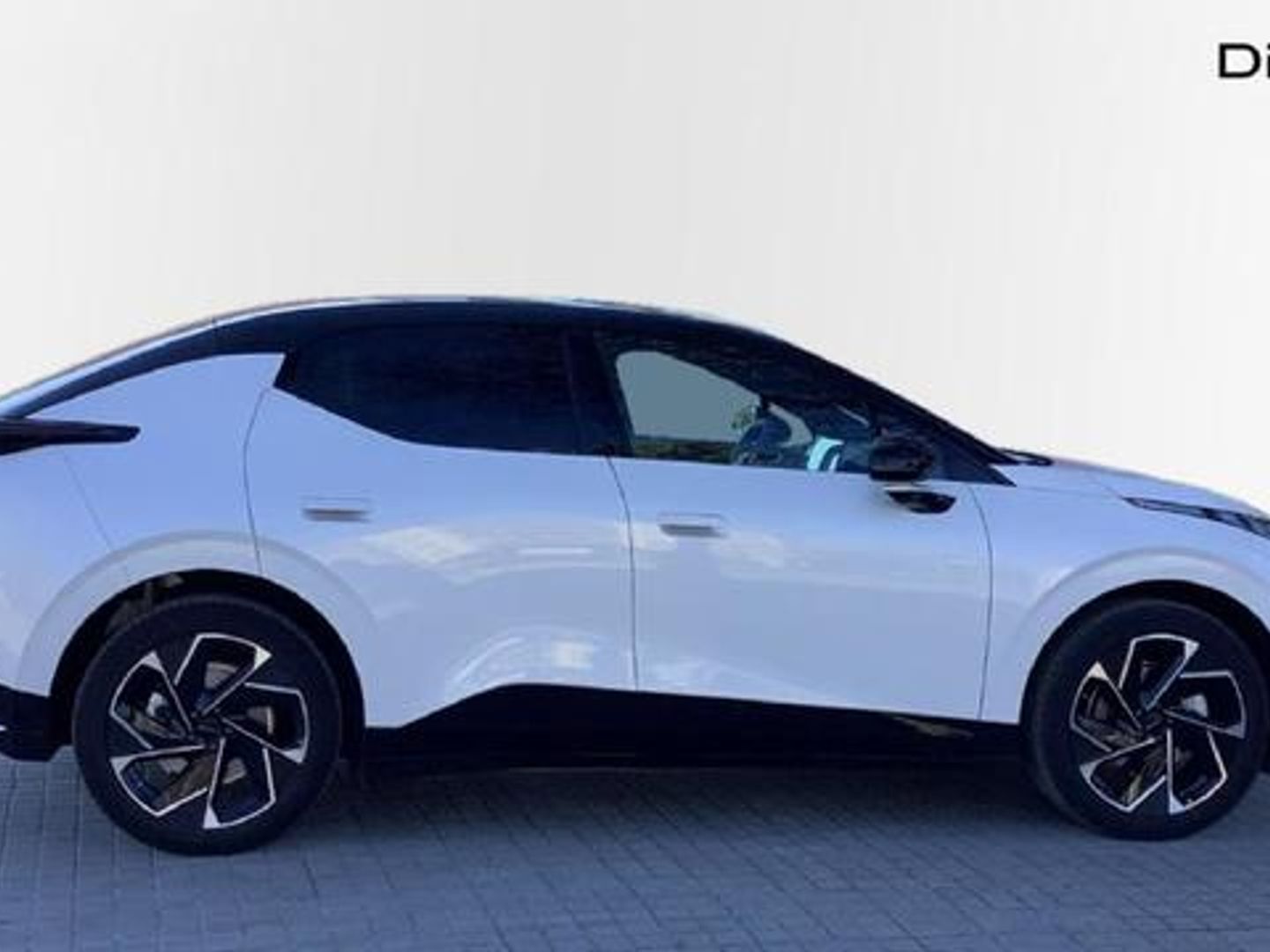 Lynk & Co 02 BEV 66kWh Core 200 kW (272 CV)