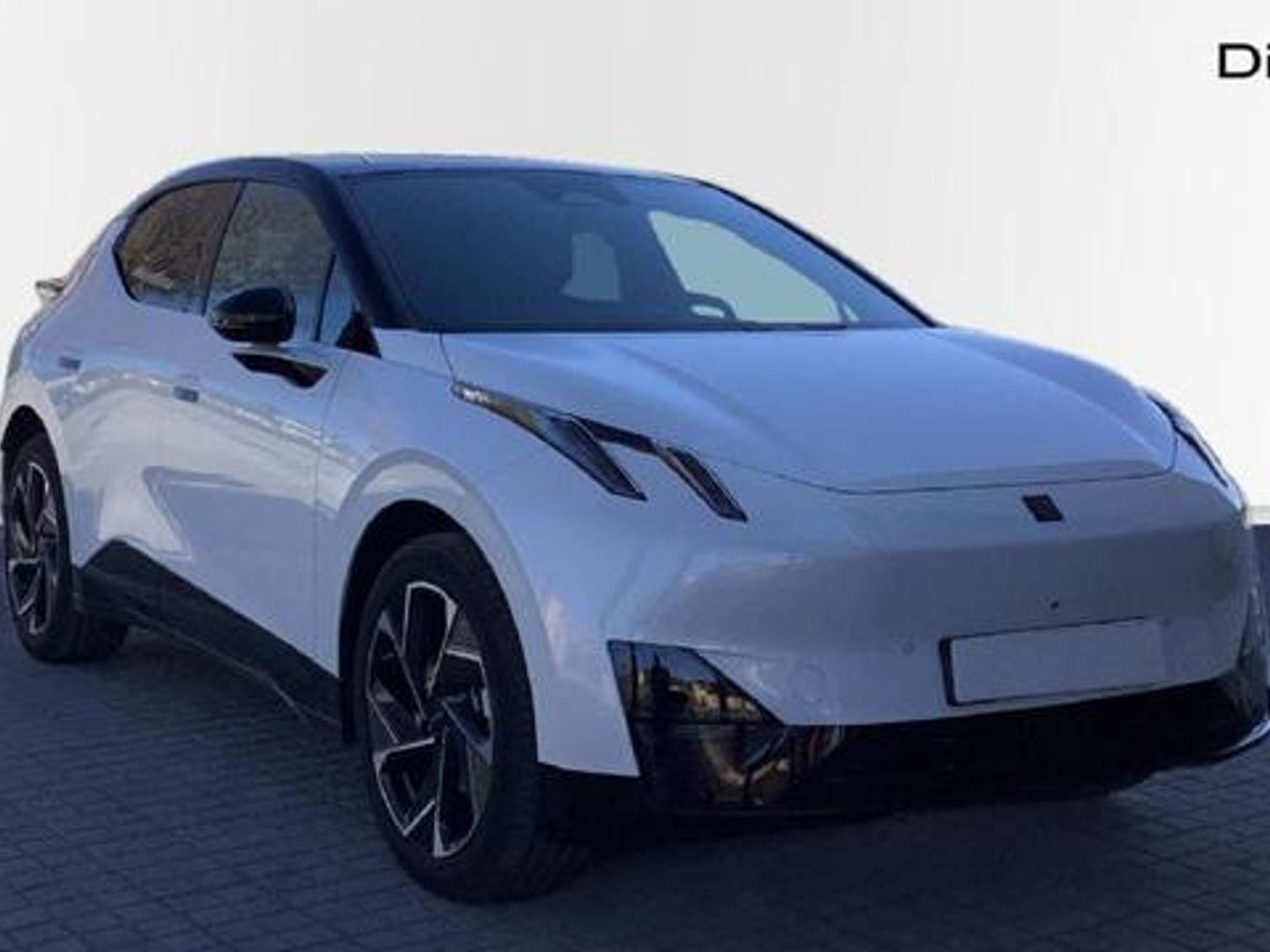 Lynk & Co 02 BEV 66kWh Core 200 kW (272 CV)