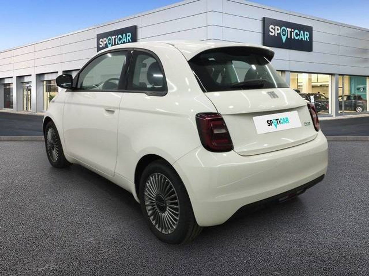 Fiat 500 Electrico 500 Icon Hb 320km 85 kW (118 CV)