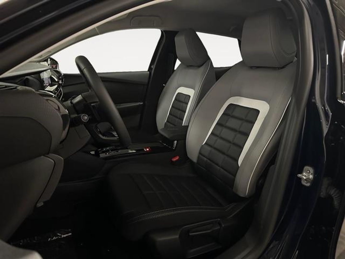 Citroen C4 Hybrid 145 e-DCS6 Max 107 kW (145 CV)