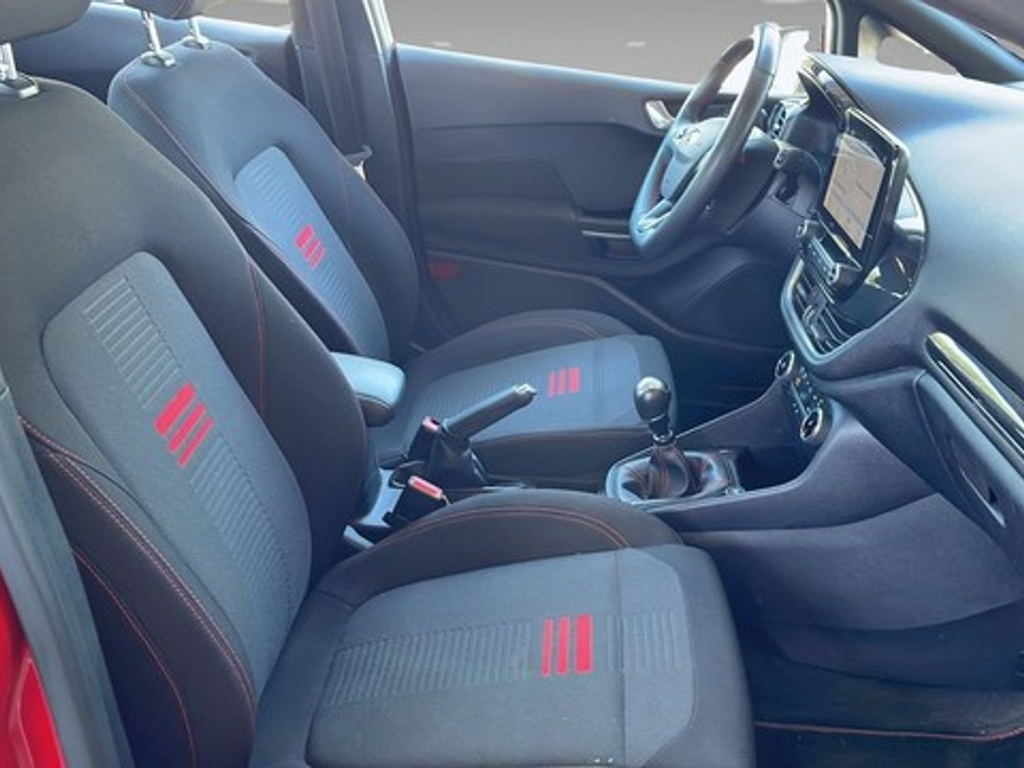 Ford Fiesta 1.0 EcoBoost MHEV ST-Line 92 kW (125 CV) Rojo Sedan